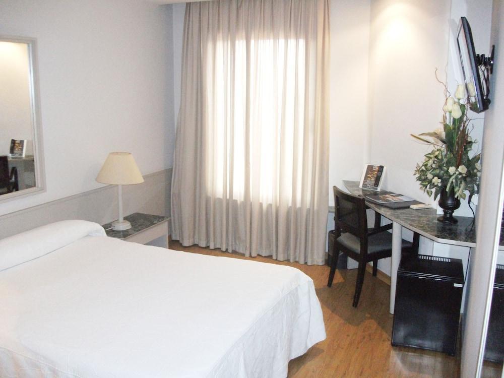 Nuevo Zenit Calahorra Hotel Luaran gambar