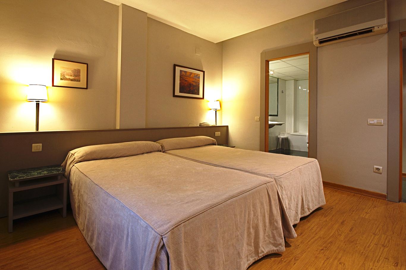 Nuevo Zenit Calahorra Hotel Luaran gambar