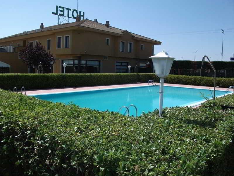 Nuevo Zenit Calahorra Hotel Luaran gambar